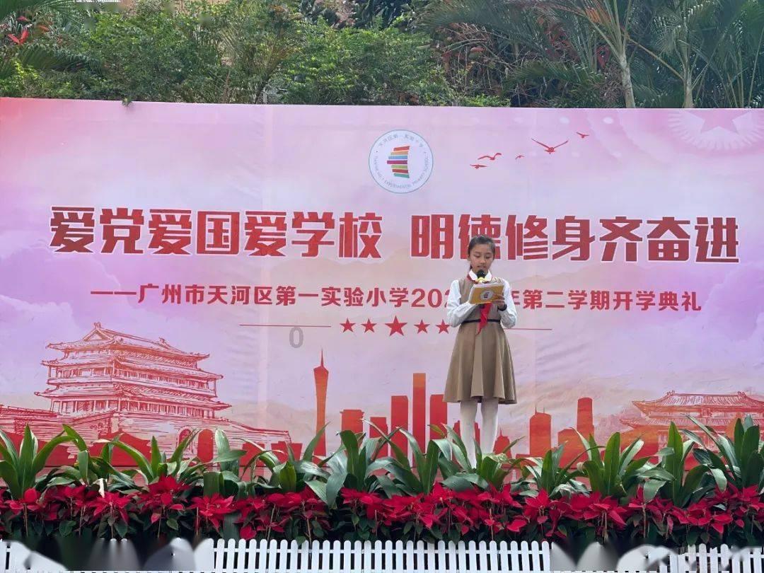 逃出昏暗的地下室